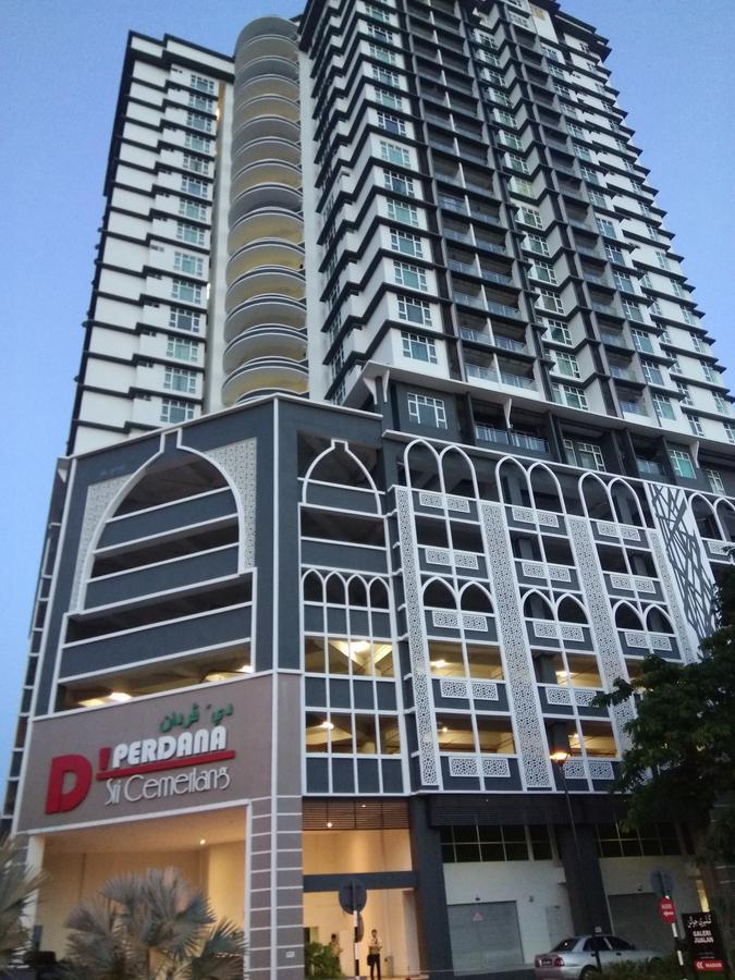 קוטה בארו D'Perdana Apartment 2 מראה חיצוני תמונה